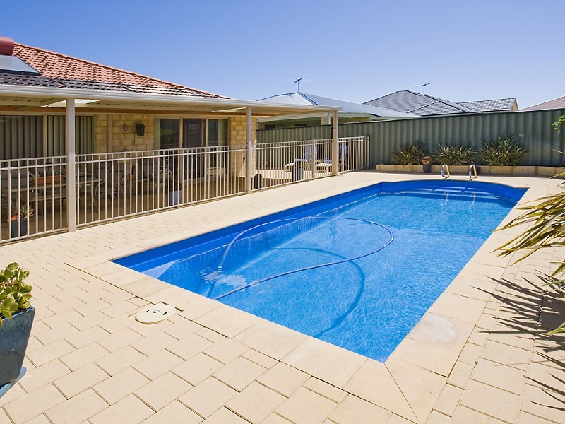 24 Tangier Parkway, Port Kennedy WA 6172