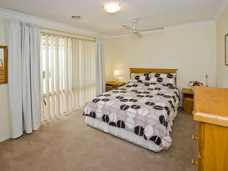 24 Tangier Parkway, Port Kennedy WA 6172