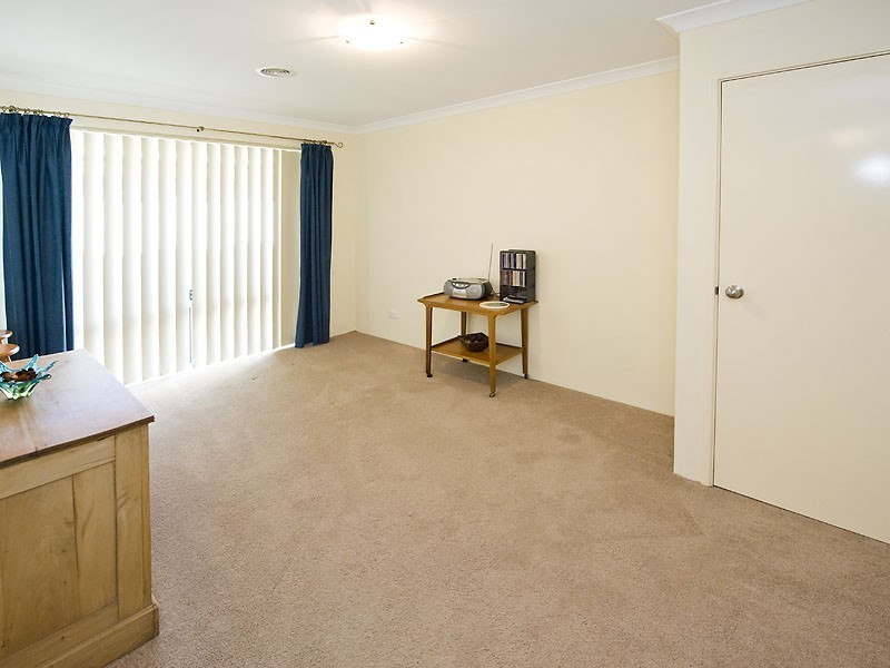 24 Tangier Parkway, Port Kennedy WA 6172