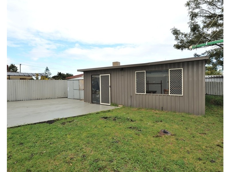 4 Westerly Way, Cooloongup WA 6168