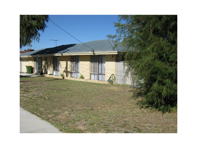 4 Westerly Way, Cooloongup WA 6168