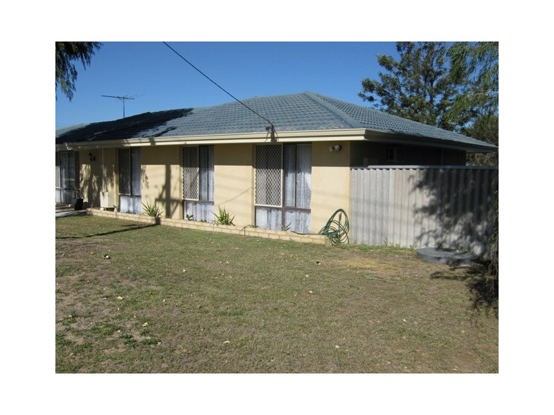 4 Westerly Way, Cooloongup WA 6168