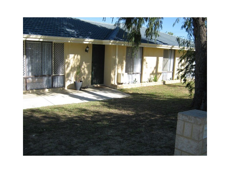 4 Westerly Way, Cooloongup WA 6168