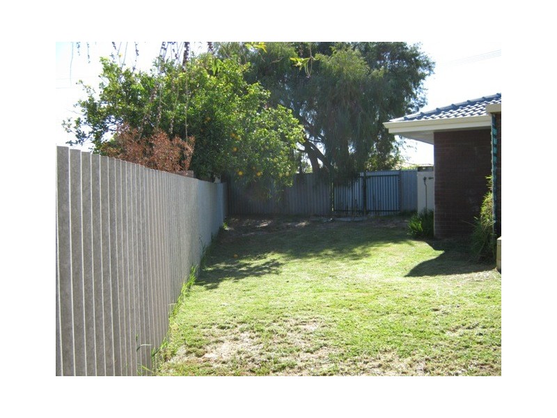 4 Westerly Way, Cooloongup WA 6168