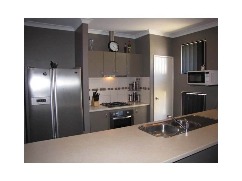 28 Wallingford Crescent, Wellard WA 6170