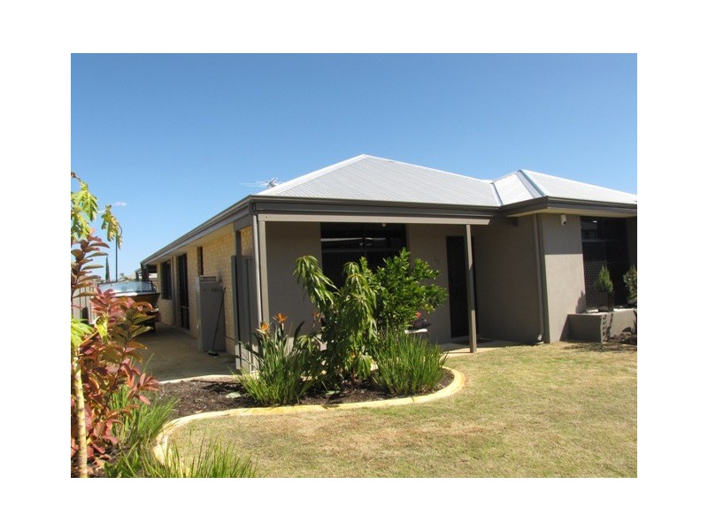 28 Wallingford Crescent, Wellard WA 6170