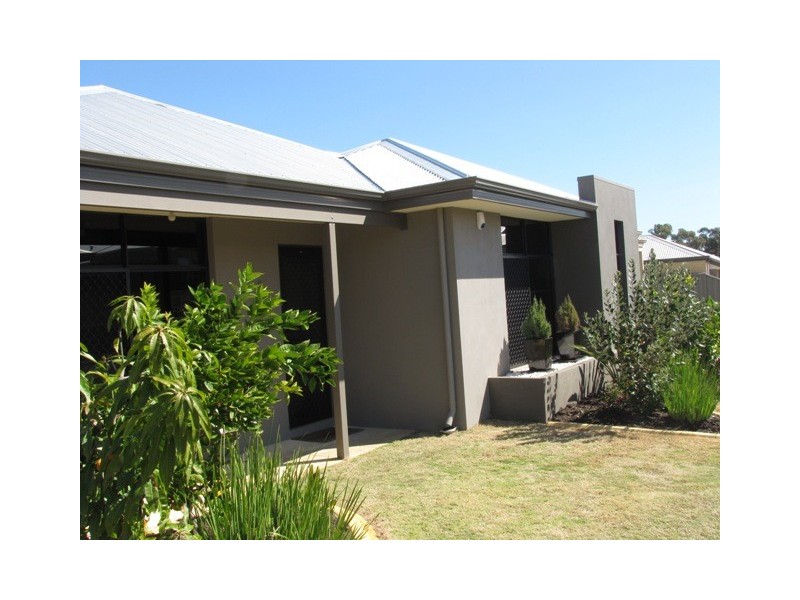28 Wallingford Crescent, Wellard WA 6170
