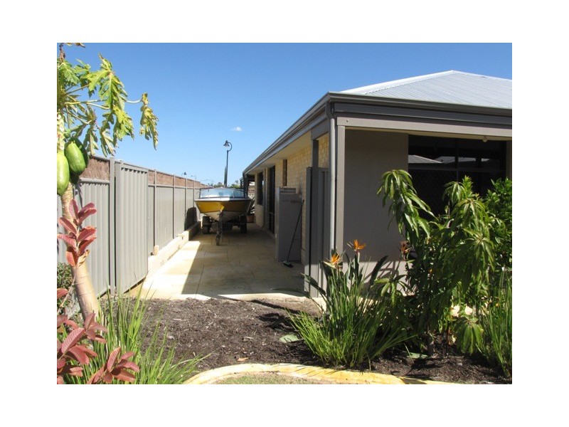 28 Wallingford Crescent, Wellard WA 6170
