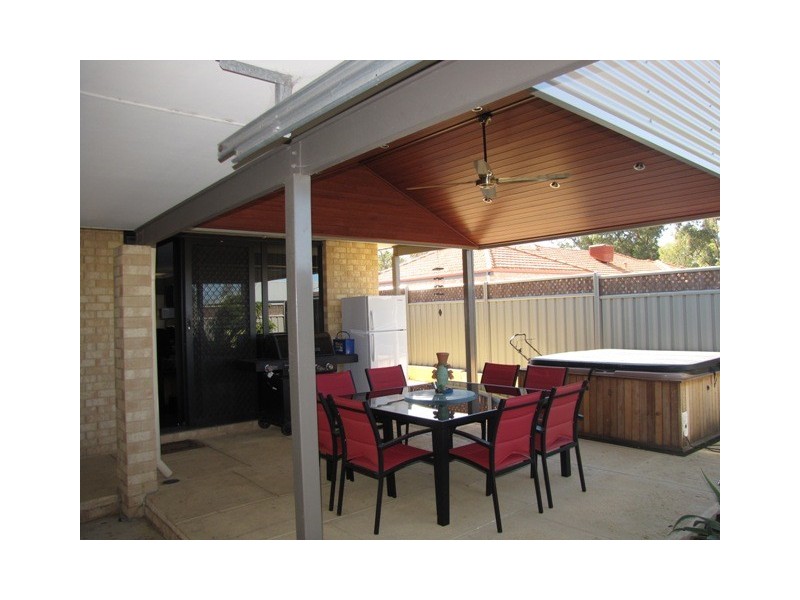 28 Wallingford Crescent, Wellard WA 6170