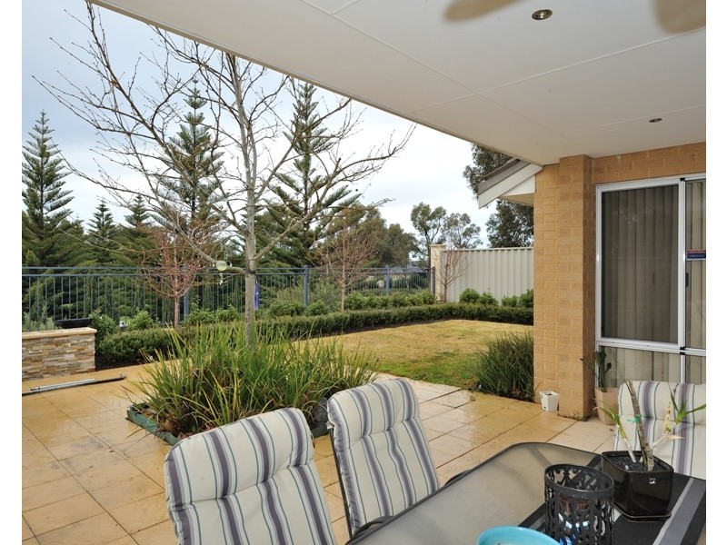 41  Arrowwood Loop, Secret Harbour WA 6173