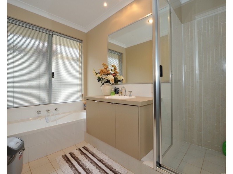 41  Arrowwood Loop, Secret Harbour WA 6173