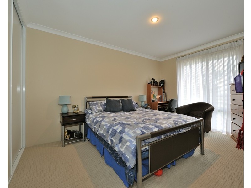 41  Arrowwood Loop, Secret Harbour WA 6173