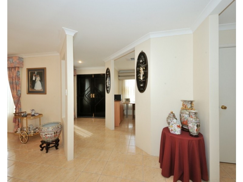 6 Gandesa Green, Port Kennedy WA 6172