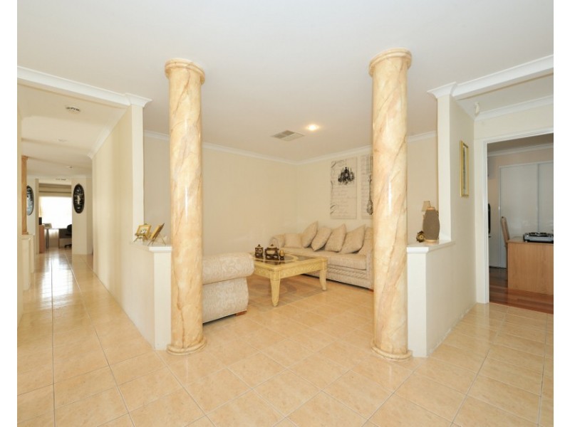 6 Gandesa Green, Port Kennedy WA 6172