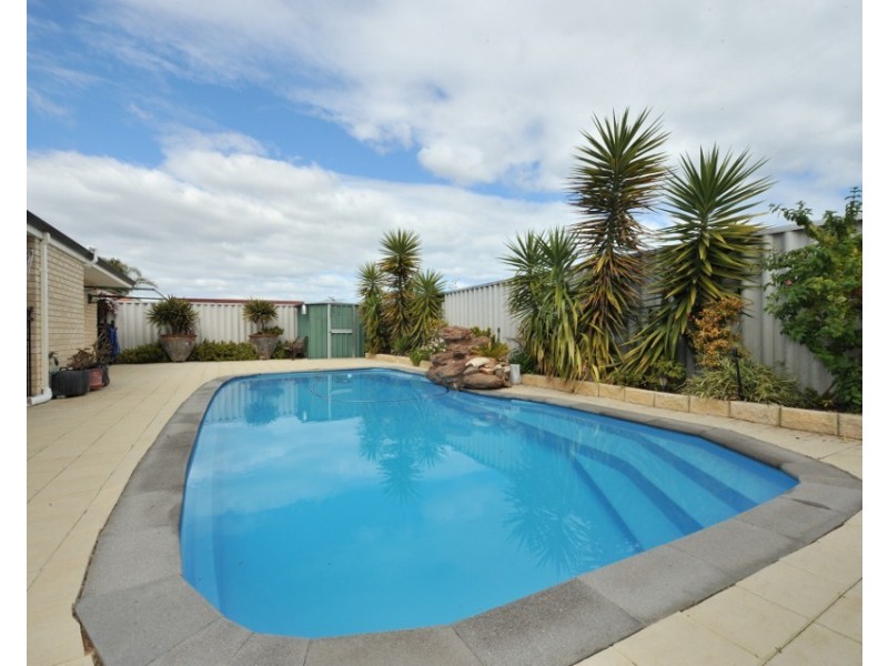 6 Gandesa Green, Port Kennedy WA 6172