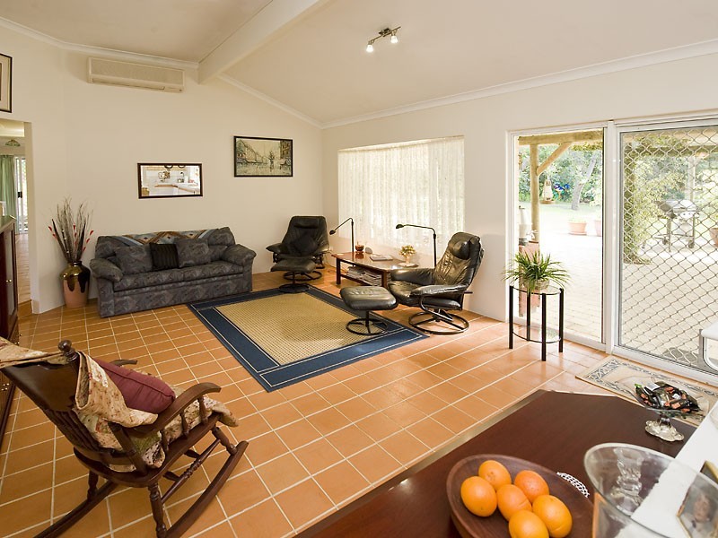 12 Carpenter Retreat, Wellard WA 6170