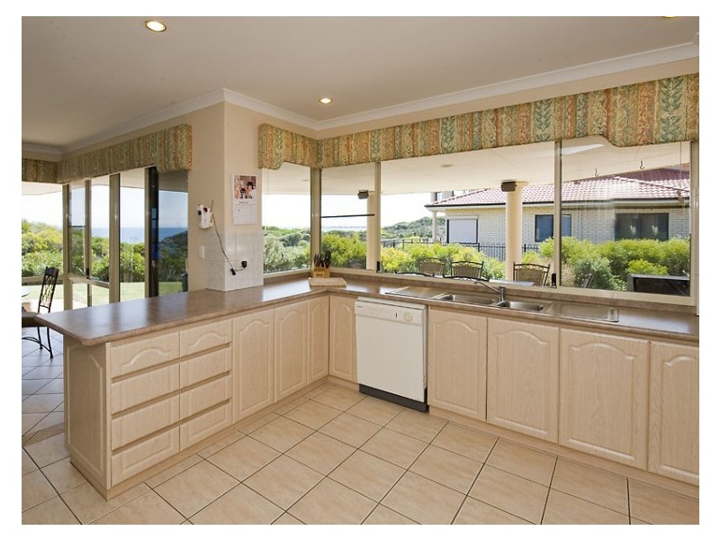 34 Venice Retreat, Warnbro WA 6169