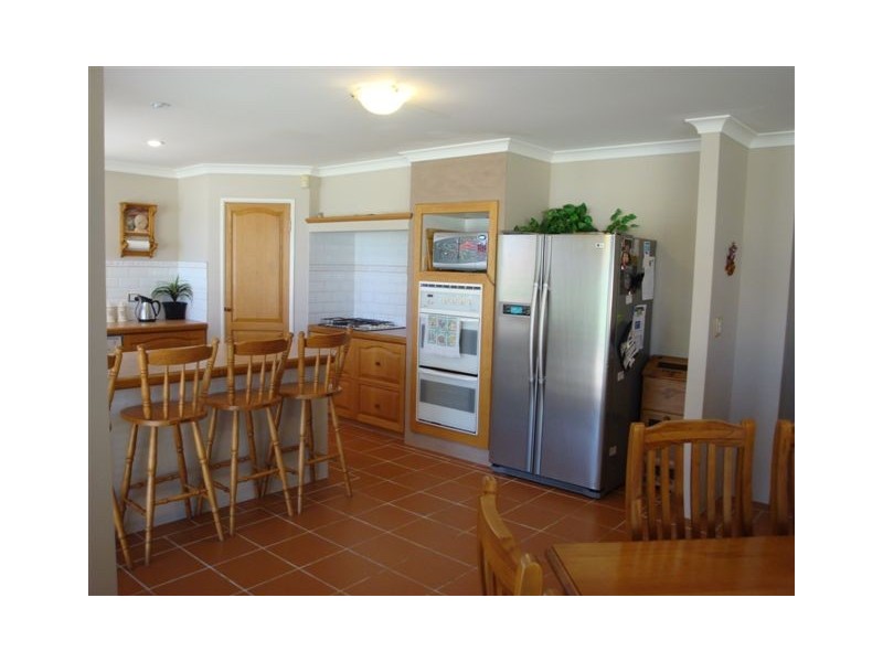 303 Holmes Street, Southern River WA 6110