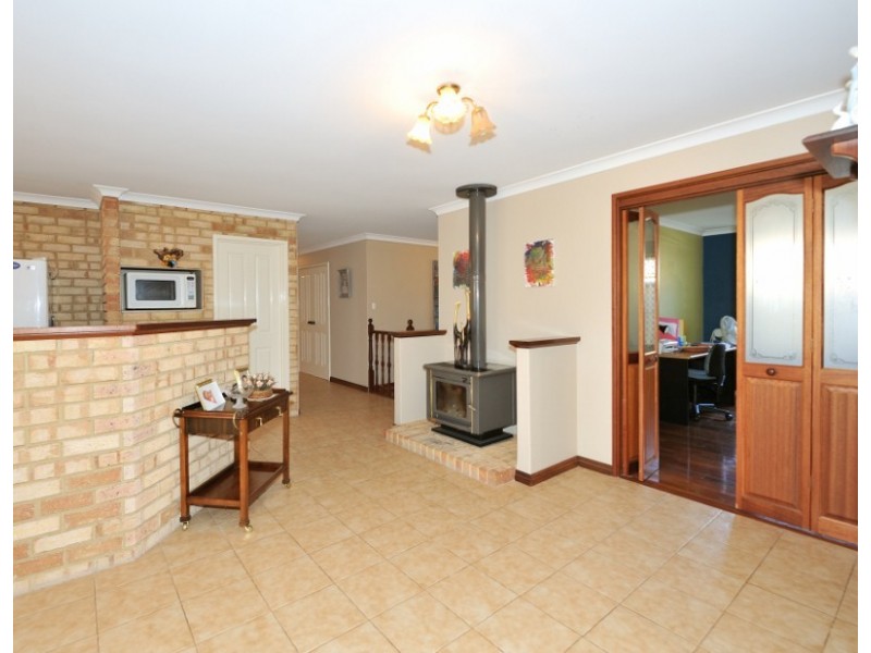 1 Warnbro Sound Avenue, Warnbro WA 6169