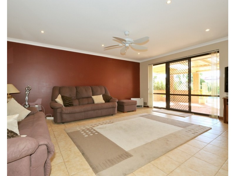 1 Warnbro Sound Avenue, Warnbro WA 6169