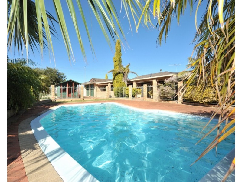 1 Warnbro Sound Avenue, Warnbro WA 6169