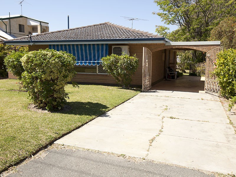 206 Safety Bay, Safety Bay WA 6169