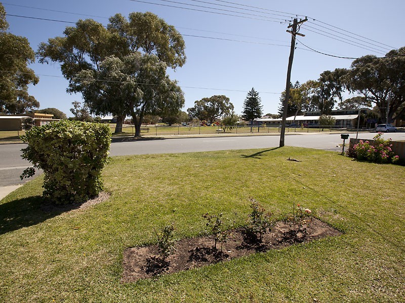 206 Safety Bay, Safety Bay WA 6169