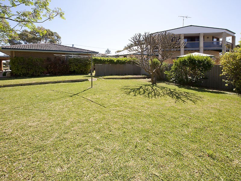 206 Safety Bay, Safety Bay WA 6169