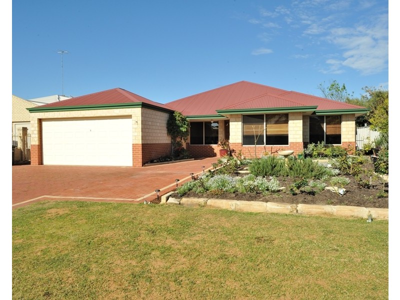 4 Dunkirk Court, Port Kennedy WA 6172