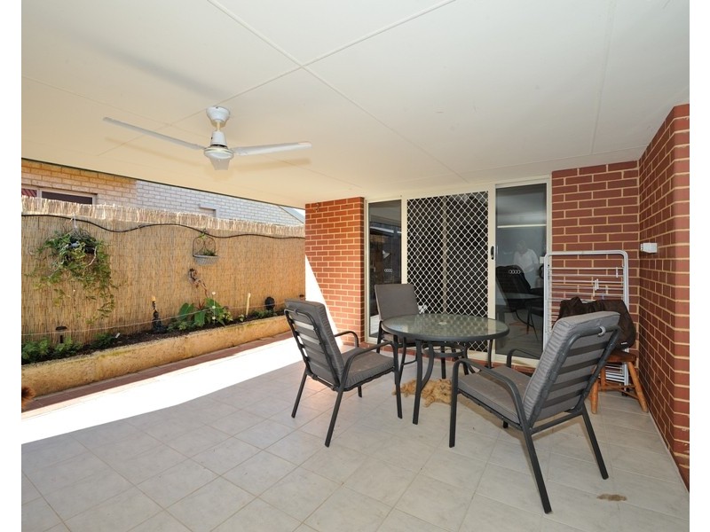 4 Dunkirk Court, Port Kennedy WA 6172