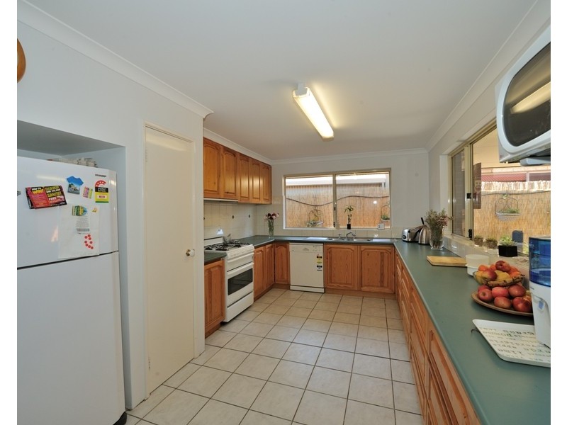 4 Dunkirk Court, Port Kennedy WA 6172