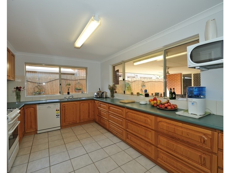 4 Dunkirk Court, Port Kennedy WA 6172