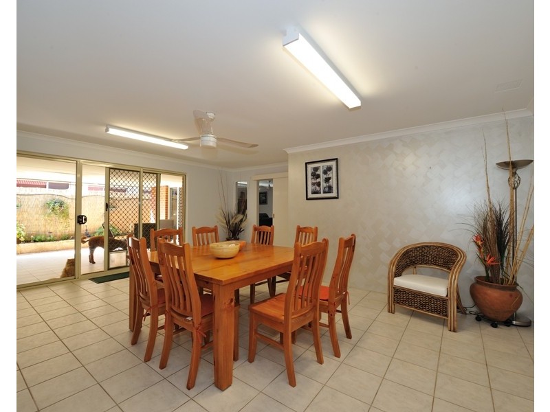 4 Dunkirk Court, Port Kennedy WA 6172