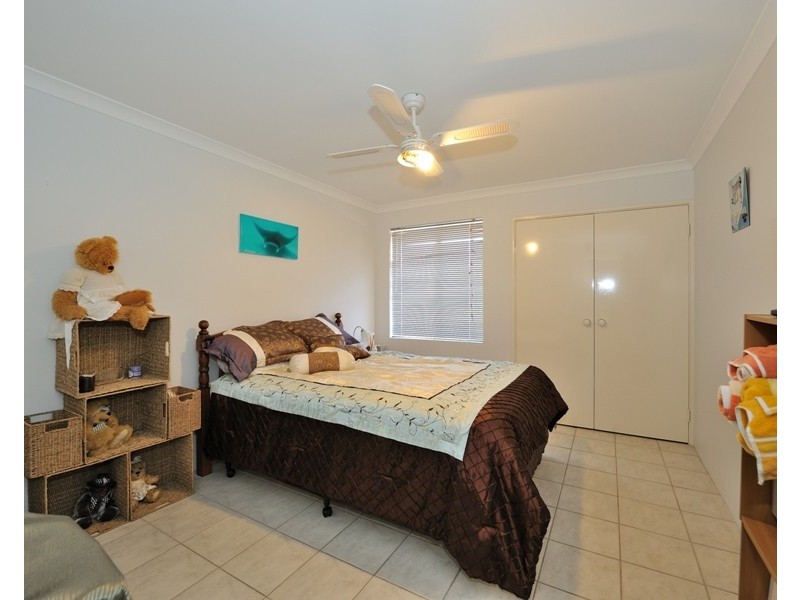 4 Dunkirk Court, Port Kennedy WA 6172