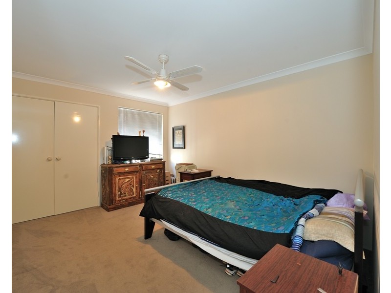 4 Dunkirk Court, Port Kennedy WA 6172