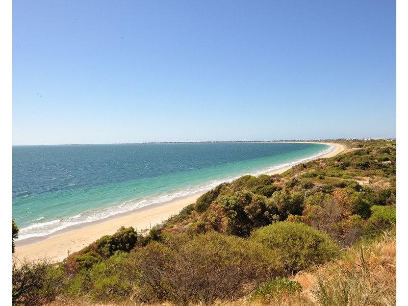 4 Dunkirk Court, Port Kennedy WA 6172