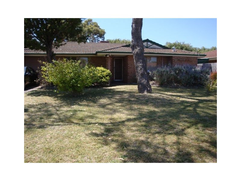 25 Cutter Rd, Waikiki WA 6169