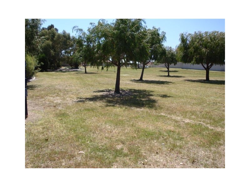 15 Bridge Mews, Waikiki WA 6169