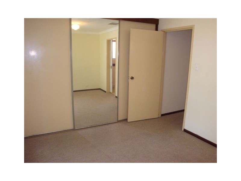 15 Bridge Mews, Waikiki WA 6169