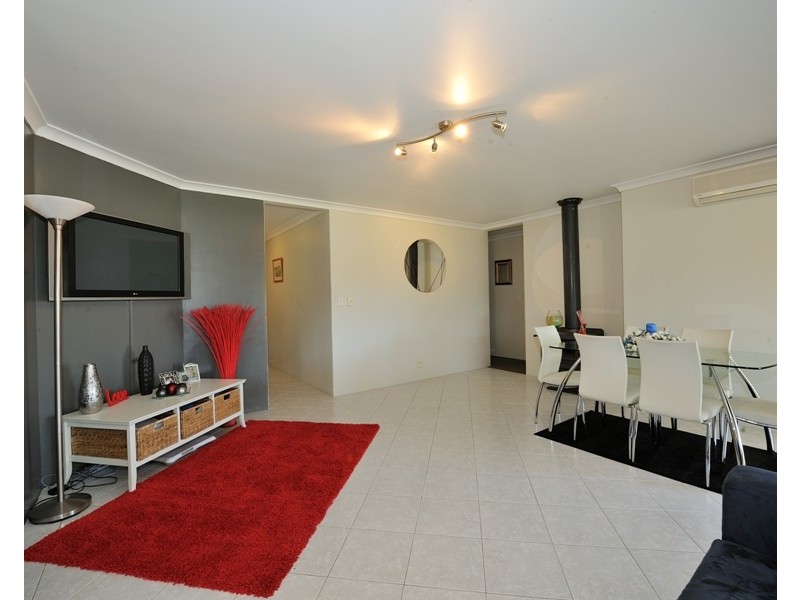 7 Middleton Place, Waikiki WA 6169