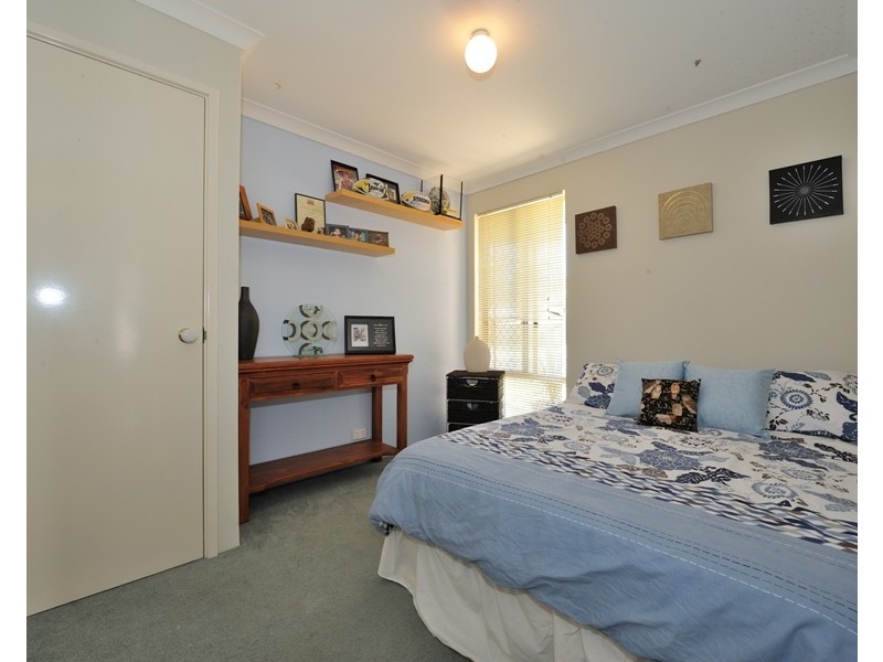 7 Middleton Place, Waikiki WA 6169