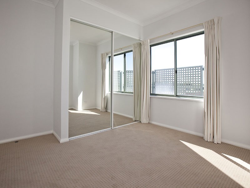 36 / 7 Railway Terrace, Rockingham WA 6168