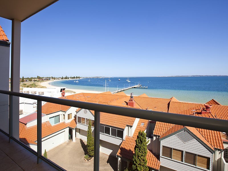 36 / 7 Railway Terrace, Rockingham WA 6168