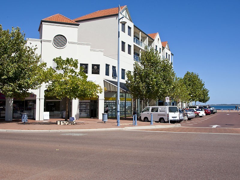 36 / 7 Railway Terrace, Rockingham WA 6168