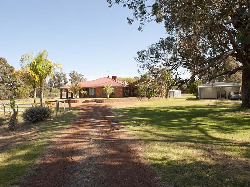 44 Jennie Pl, North Dandalup WA 6207