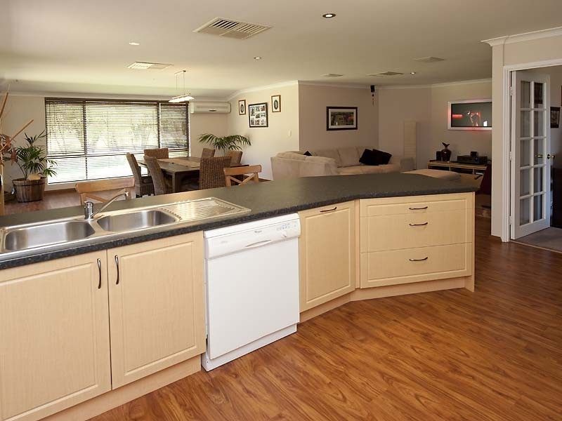 44 Jennie Pl, North Dandalup WA 6207