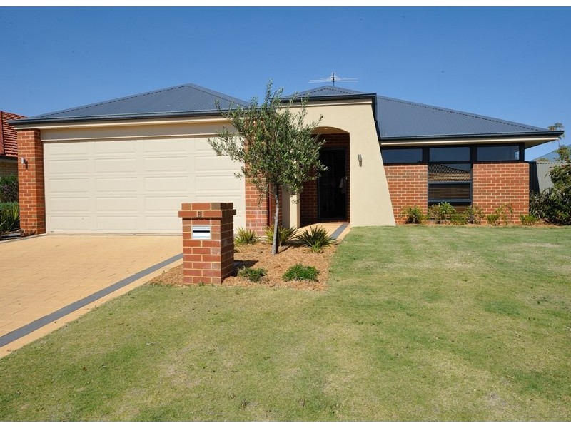 8 Oxenholme Way, Waikiki WA 6169