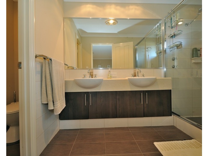 8 Oxenholme Way, Waikiki WA 6169