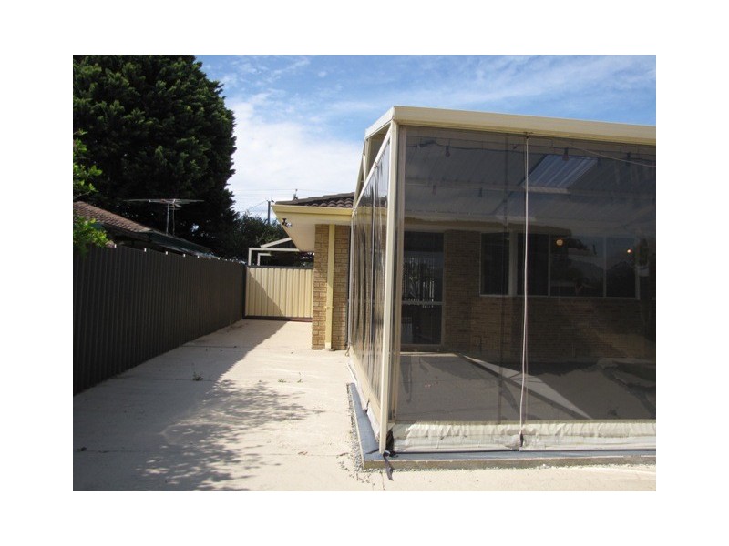 70 Cambridge Cres, Cooloongup WA 6168