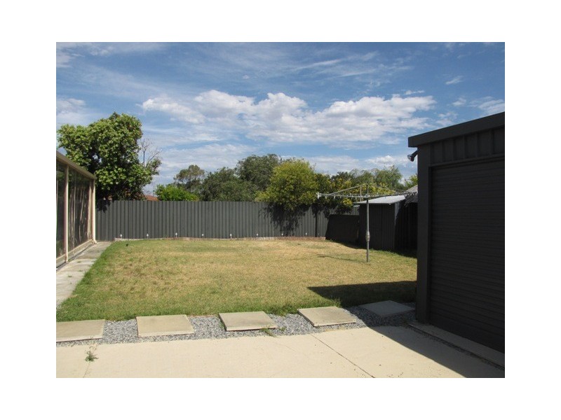 70 Cambridge Cres, Cooloongup WA 6168